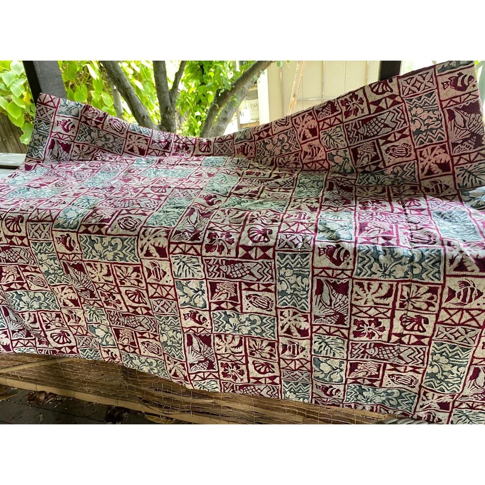 Handsewn Cotton Tapa Quilt - Tropical Hawaiian Print, Baby Size